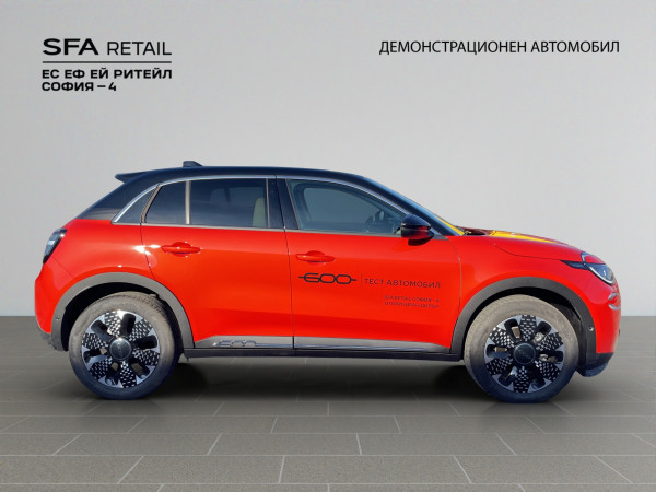 Fiat 600 LA PRIMA 1.2 100 KW 145 hp FWD MHEV 6DCT — снимка 4
