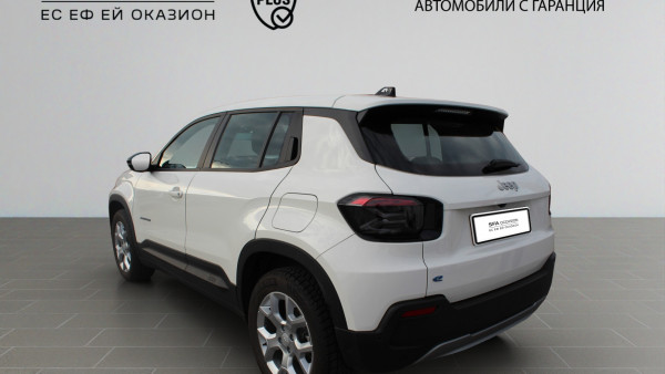 Jeep AVENGER ALTITUDE BEV 54 kWh 115 kW 156 hp 400 km — снимка 4