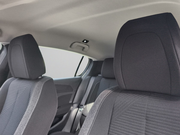 Peugeot 308 ACTIVE PACK 1,5 BlueHDi 130 EAT8 EURO 6 — снимка 3