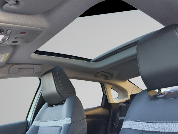 Citroen C4X SHINE PACK Electric 136 Standart range Automatic E6 — снимка 2