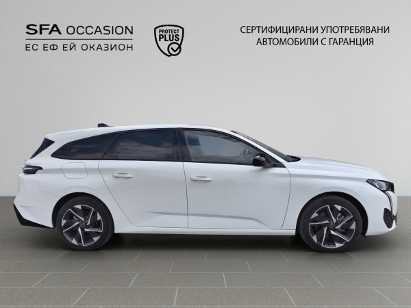 Peugeot 308 SW 1.2 PureTech 130hp EAT8 — снимка 4
