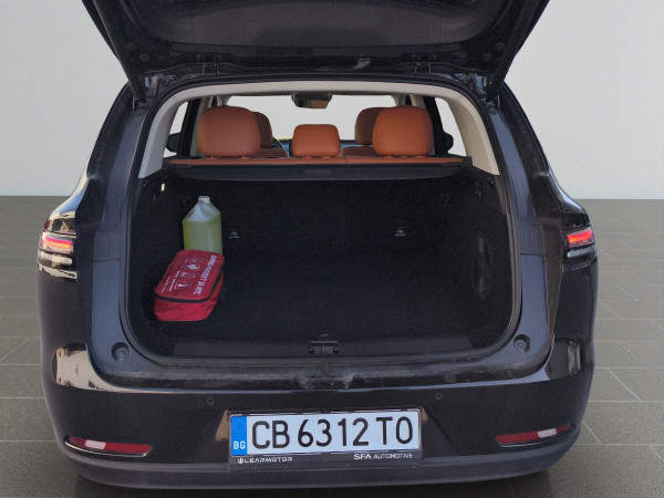 Leapmotor C10 DESIGN REEV 158kW 28,4kWh — снимка 2