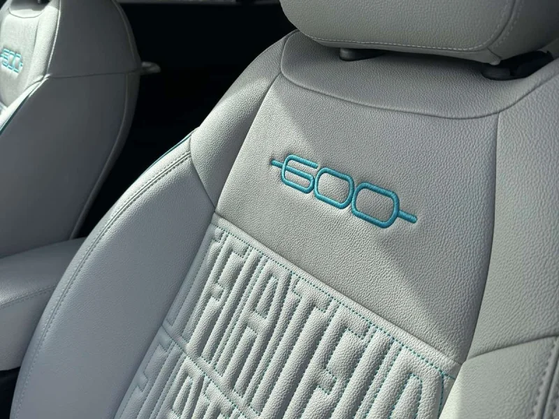 Fiat 600 LA PRIMA 1.2 Hybrid 48V Petrol 110 hp eDCT — снимка 8
