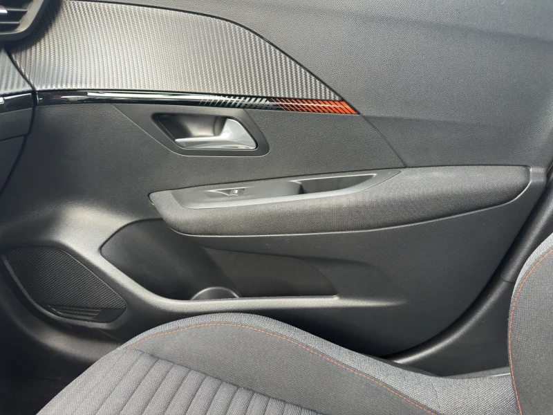Peugeot 208 ACTIVE — снимка 7