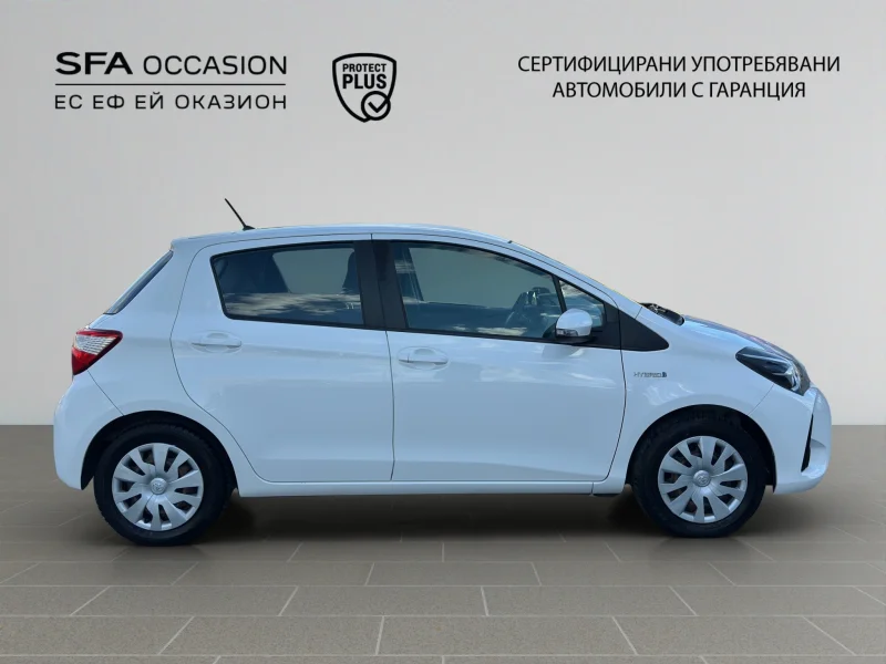 Toyota YARIS HYBRID 1.5E / 75HP EAT E6 — снимка 4