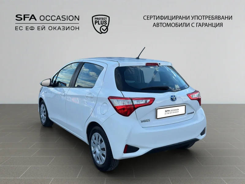 Toyota YARIS HYBRID 1.5E / 75HP EAT E6 — снимка 7