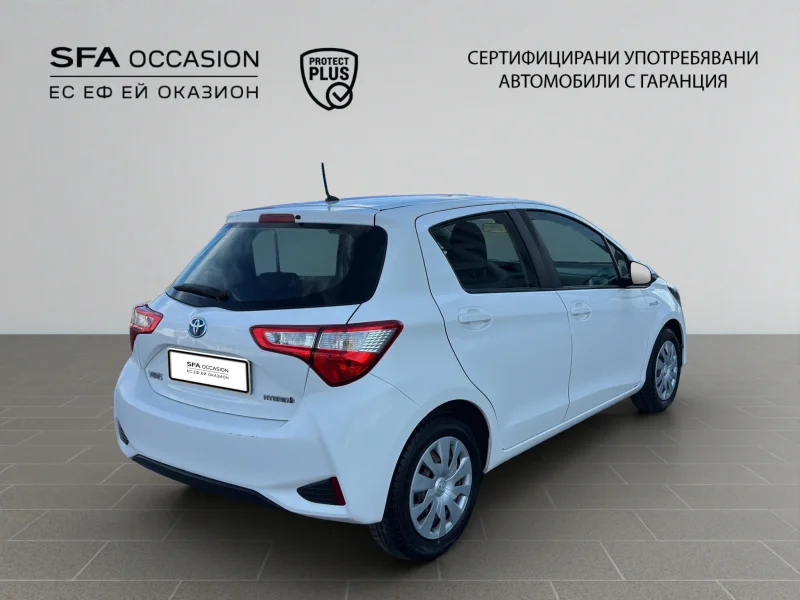 Toyota YARIS HYBRID 1.5E / 75HP EAT E6 — снимка 5