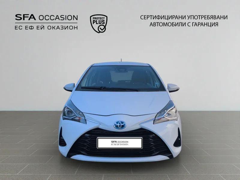 Toyota YARIS HYBRID 1.5E / 75HP EAT E6 — снимка 2