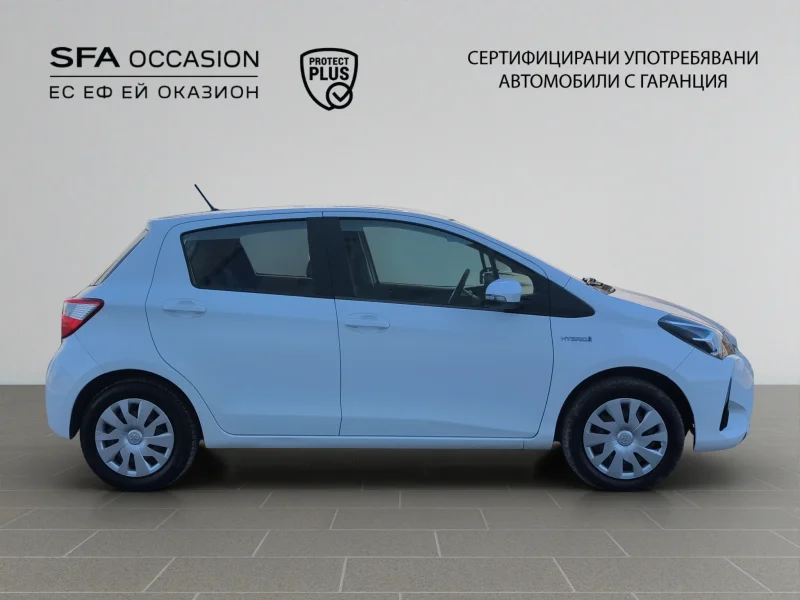 Toyota YARIS HYBRID 1.5E / 75HP EAT E6 — снимка 4