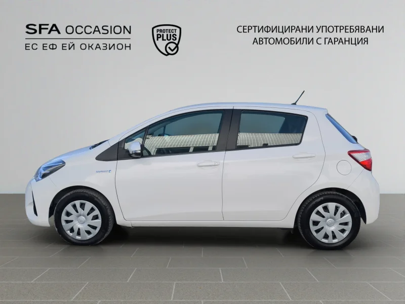 Toyota YARIS HYBRID 1.5E / 75HP EAT E6 — снимка 8