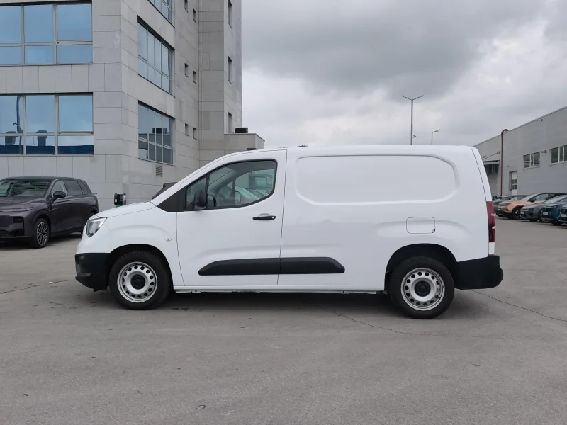 Opel COMBO Van Selection L2H1 increased 1.5 дизел 102 к.с. MT5 — снимка 8
