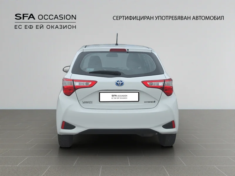 Toyota YARIS HYBRID 1.5E / 75HP EAT E6 — снимка 6