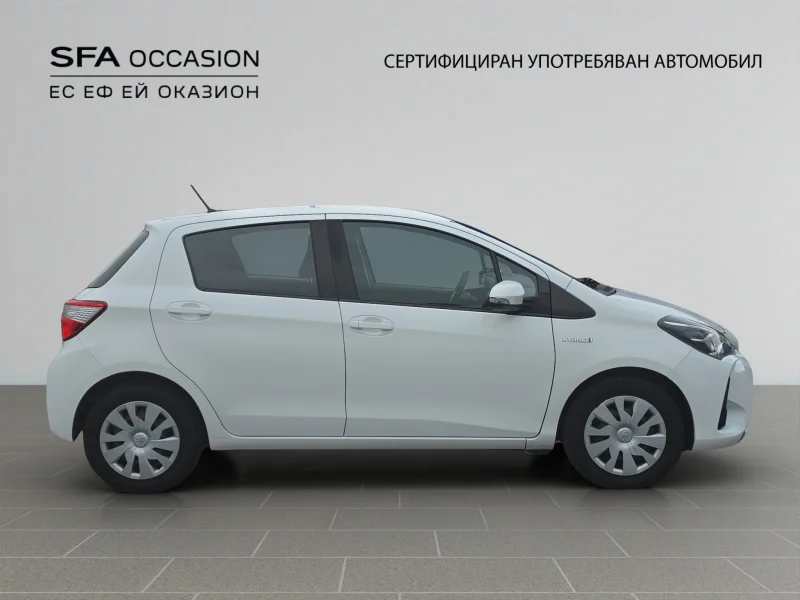 Toyota YARIS HYBRID 1.5E / 75HP EAT E6 — снимка 4